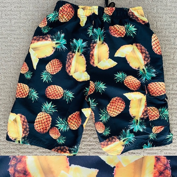The Image NWT Designer Style PINEAPPLE PRINT Swim TRUNK Shorts Large - Picture 9 of 10